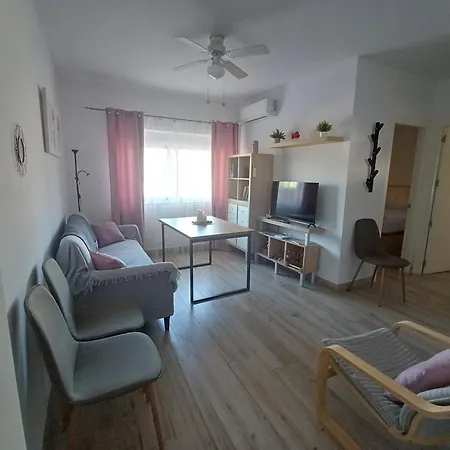 La Parada De Parking Apartment
